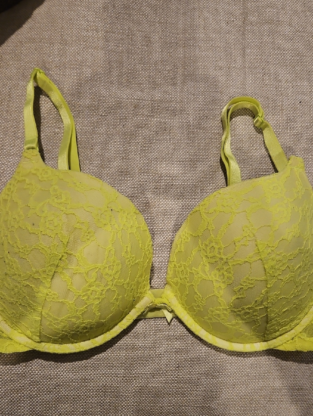 Victoria's Secret Lace Push-Up Bra in Neon Yellow